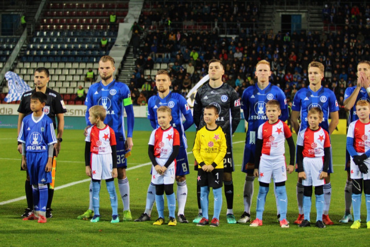 FOTOGALERIE: Sigma remizovala doma se Slavií 0:0, ta ztratila body poprvé po osmi zápasech