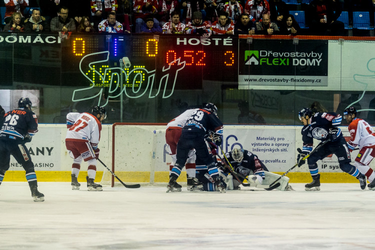 FOTOGALERIE:  Liberec skolil na domácím ledě Moru gólem v poslední minutě