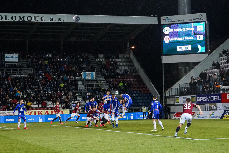 FOTOGALERIE: Podívejte se na fotky z vítězného zápasu Sigmy se Spartou