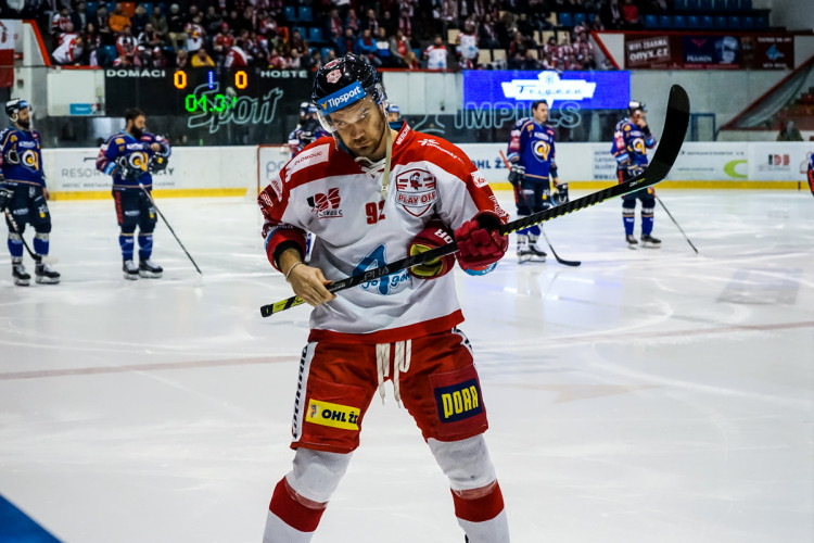 FOTOGALERIE: Hokejisté Olomouce v úvodním zápase předkola nadělili ševcům bůra! Takto vypadal zápas