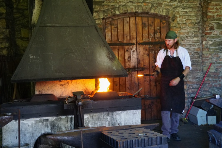 FOTOGALERIE: Helfštýnská pouť přilákala tisíce lidí. Děti si odnesly suvenýry i zážitky