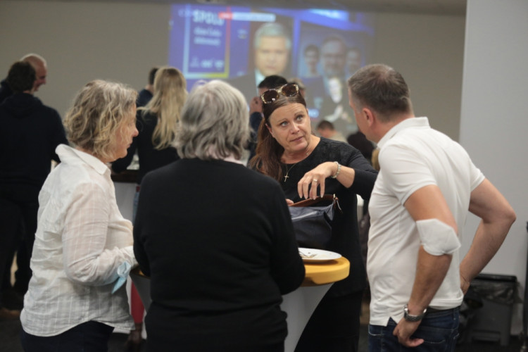 VOLBY 2021: Volební štáby koalice SPOLU a Piráti a Starostové v Olomouci