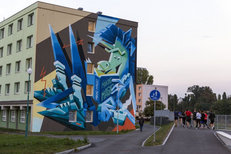 Street Art: Velkoplošné malby ozvláštnily fasády v centru Olomouce i v areálu vysokoškolských kolejí