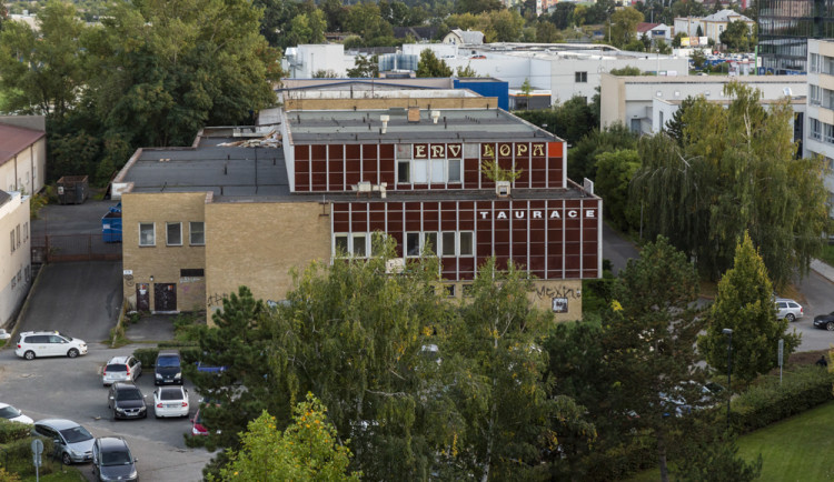 Demolice budovy bývalé diskotéky u Envelopy v Olomouci