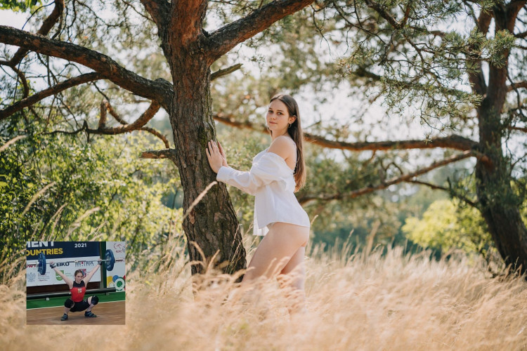 Živly v podání krásných vzpěraček