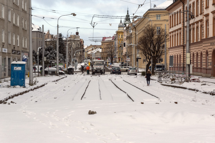 Most zvaný Rejnok zasáhla zima, práce se mají stihnout do konce června