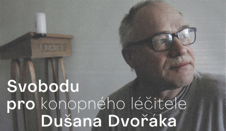 FOTOGALERIE: Šest let pro Dušana Dvořáka za pěstování léčebného konopí
