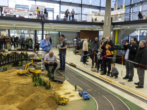 Olomouckou Floru zaplavily modely lodí, vláčků, letadel i stavební a vojenské techniky