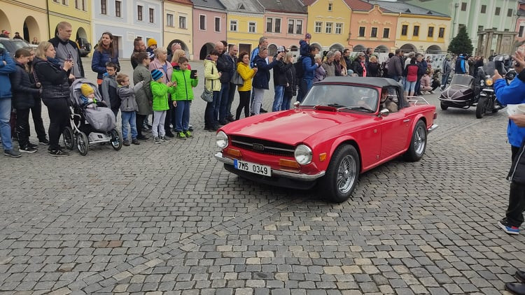 FOTOGALERIE: Jízda veteránů z Přerova na Helfštýn
