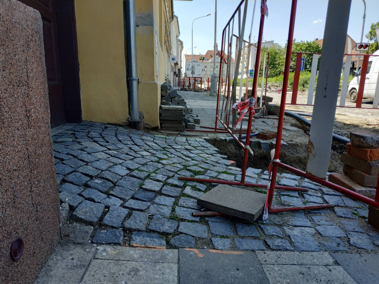 FOTOGALERIE: Opravy důležité Wolkerovy ulice v Prostějově