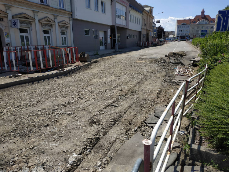 FOTOGALERIE: Opravy důležité Wolkerovy ulice v Prostějově