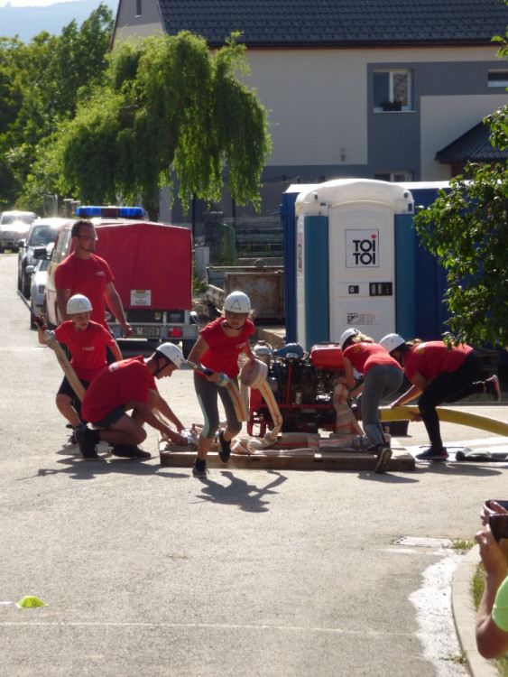FOTOGALERIE: Nová cisterna pro hasiče z Dubicka
