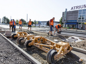 Stavba tramvajové trati v Olomouci pokračuje, v provozu má být od listopadu