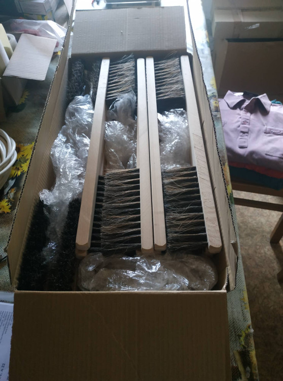 FOTOGALERIE: Ruční výroba kartáčů v Brodku u Konice