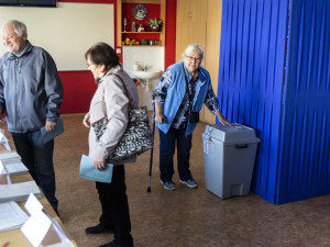FOTOGALERIE: Lidé na Hané vyrazili k volbám