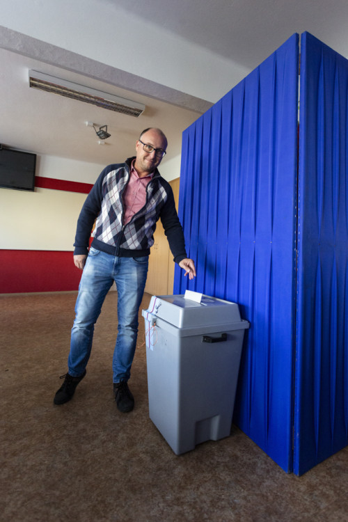 FOTOGALERIE: Lidé na Hané vyrazili k volbám