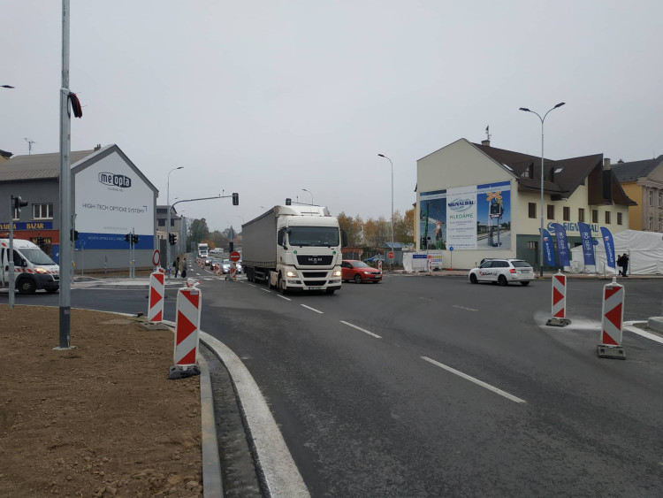 FOTOGALERIE: Přerovský průpich začal sloužit motoristům