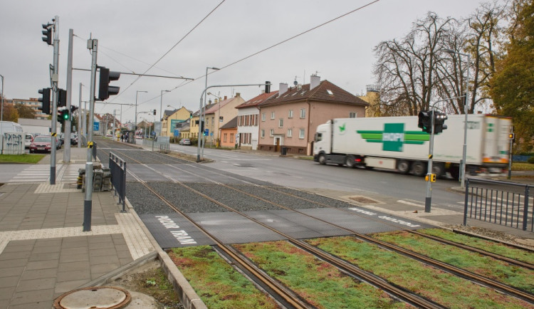 FOTOGALERIE: Už je v provozu. Nová trať v Olomouci slouží cestujícím