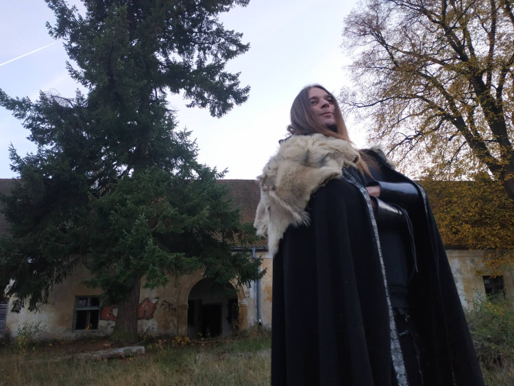 FOTOGALERIE: Opuštěný zámek ve Ptení má nového majitele