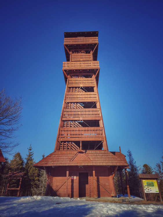 FOTOGALERIE: Velký Javorník v létě i v zimě