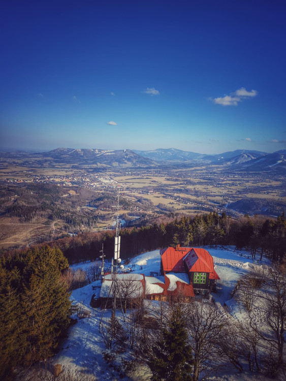 FOTOGALERIE: Velký Javorník v létě i v zimě