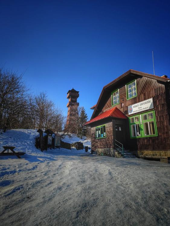 FOTOGALERIE: Velký Javorník v létě i v zimě