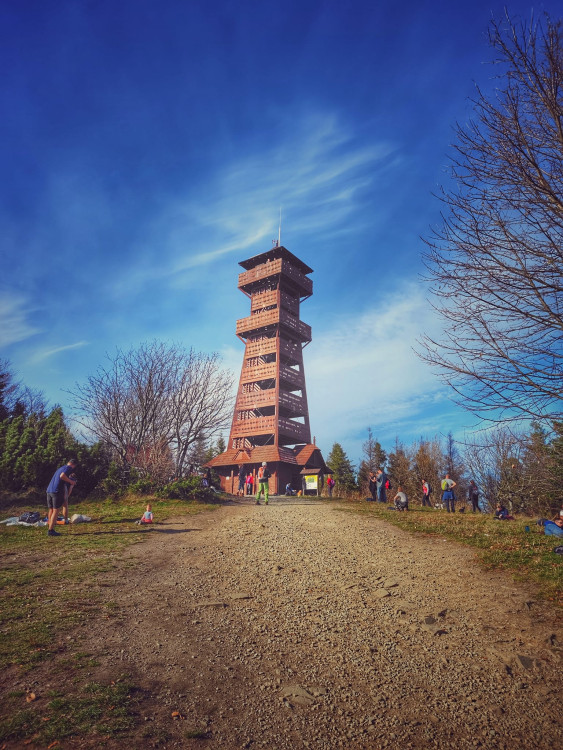 FOTOGALERIE: Velký Javorník v létě i v zimě