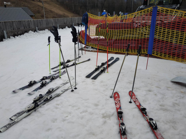 FOTOGALERIE: První lyžování v Branné