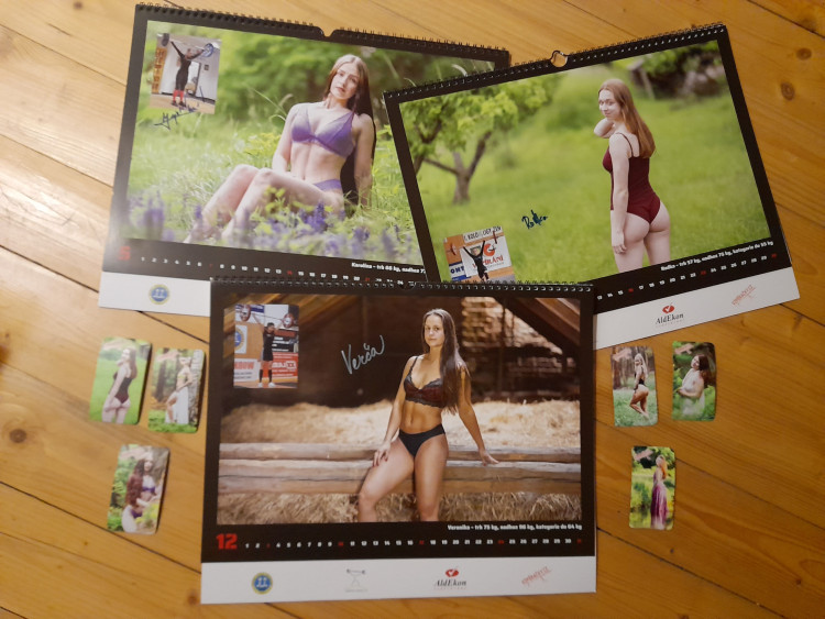 FOTOGALERIE: Odvážné vzpěračky odhalily své půvaby